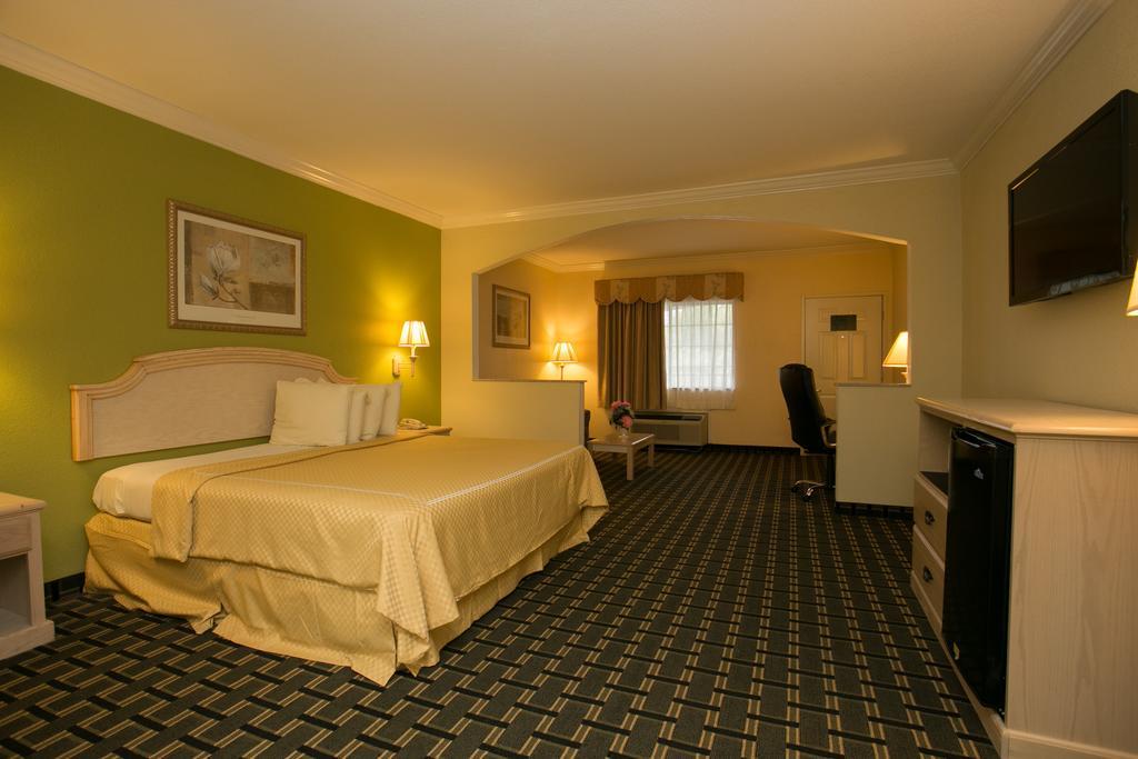 Memory Lane Inn & Suites Memphis Room photo